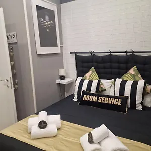 K&y - Aurelio Apartament