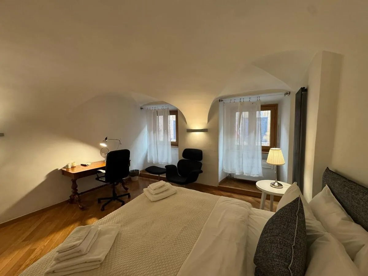 Apartment New! Renovated Apt In Ancient Rome